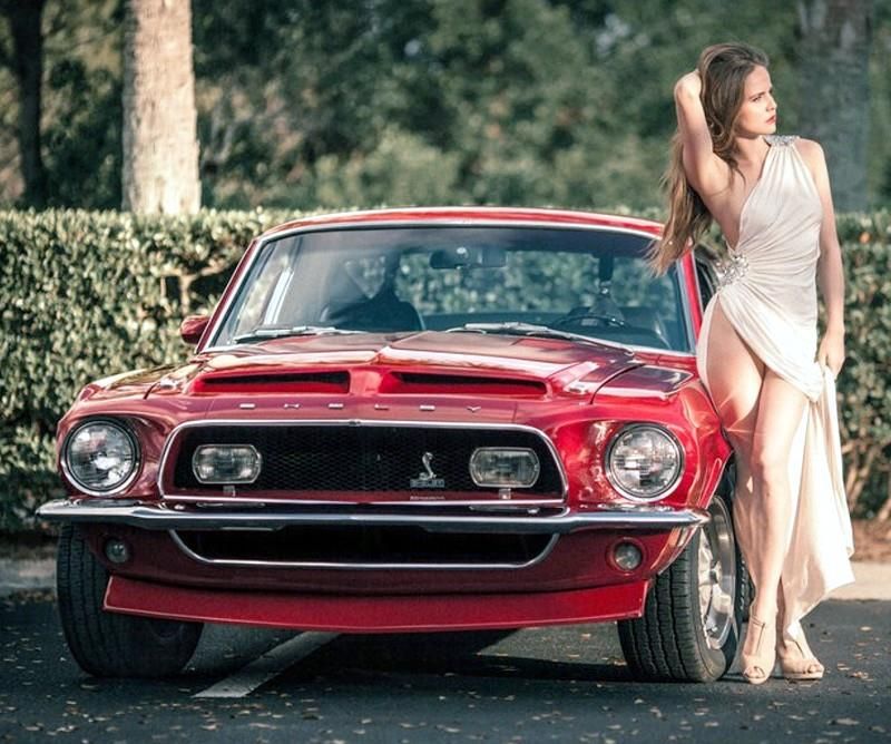 nude Classic and mustang girls cars