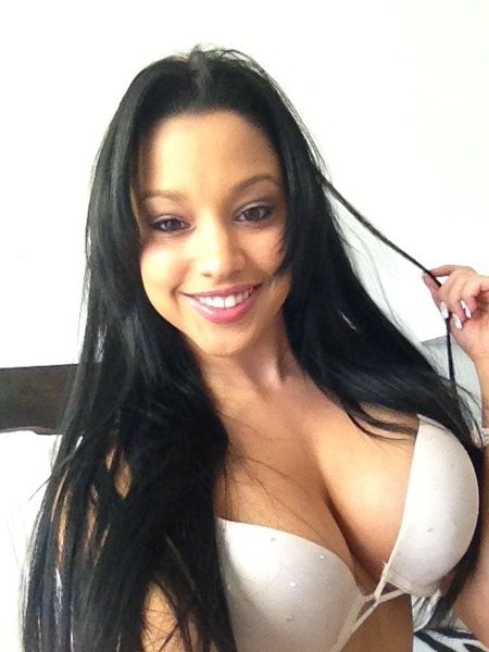 selfie hot Latina woman