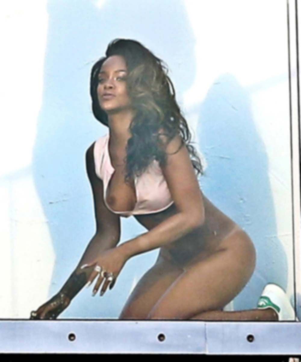 Rihanna naked fake booty