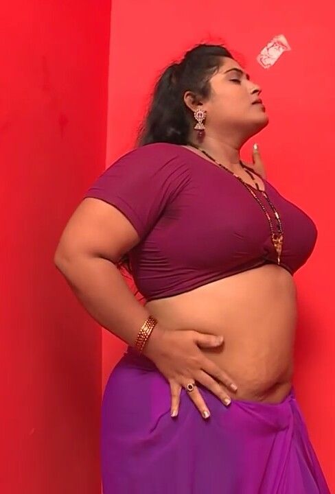 Indian aunty sex boobs navel