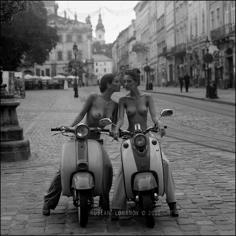 Naked girls on scooters