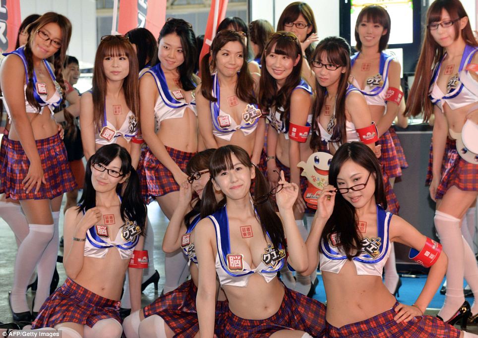Sexy japanese girls group