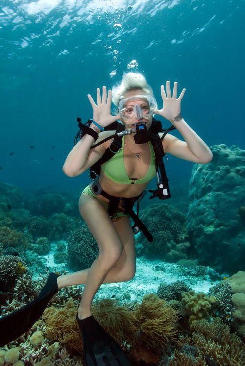 scuba diving underwater Nude